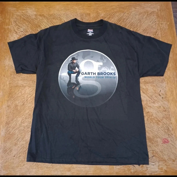 Garth Brooks World Tour 2014-15 Size L Short Sleeve Country Music T-Shirt Black. - Picture 1 of 7